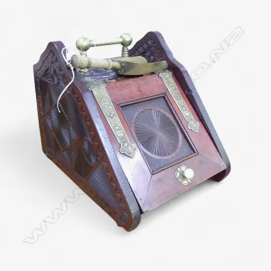 EDWARDIAN CHIP CARVED COAL SKUTTLE 350x480x390mm