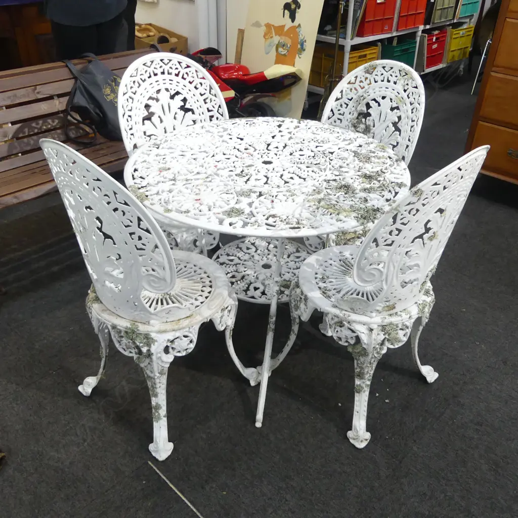 FANCY CAST ALUMINIUM OUTDOOR TABLE & 4 CHAIRS Image 1++