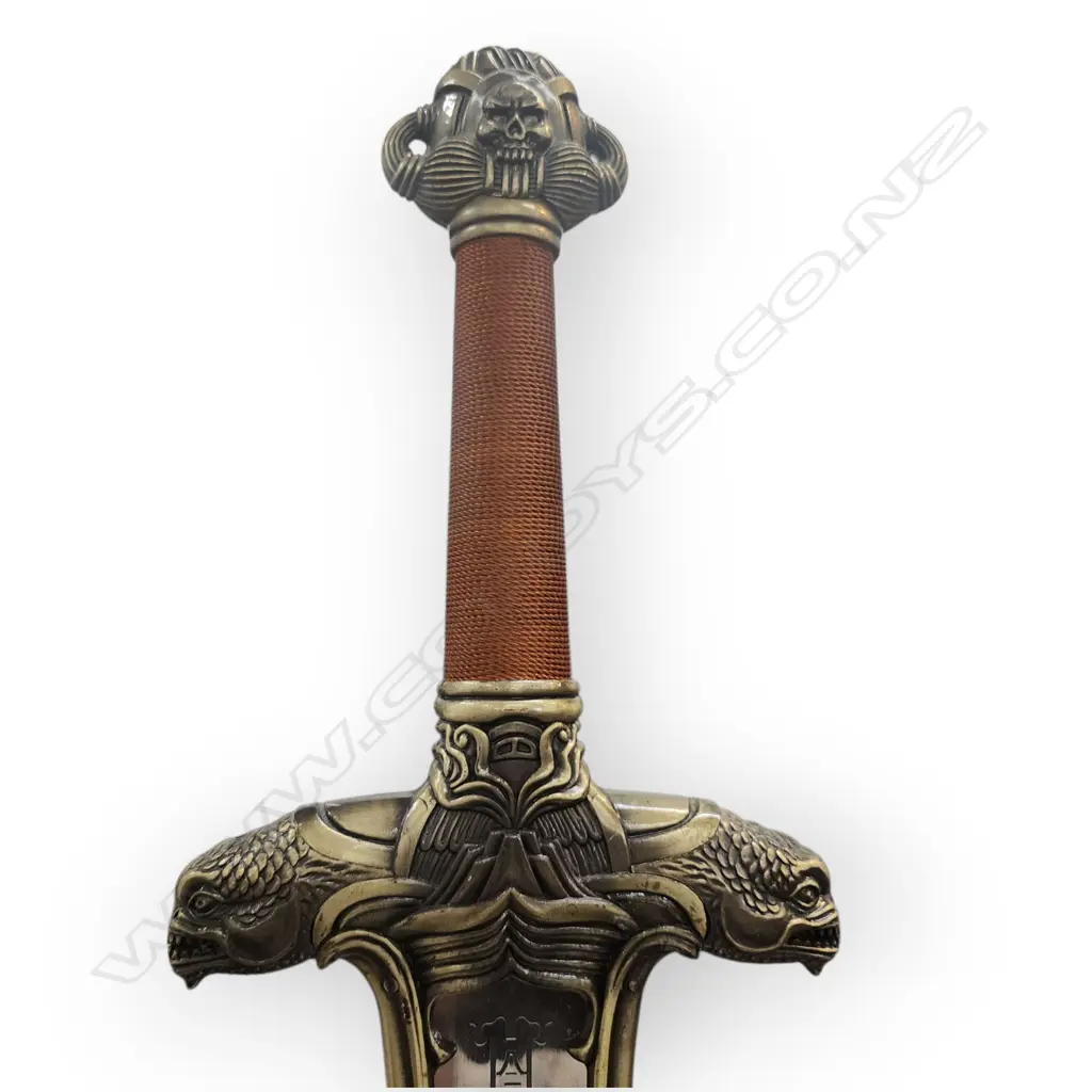 HANDMADE CONAN THE BARBARIAN ATLANTEAN SWORD CARBON STEEL BRASS FITTINGS - ON STAND Image 1++