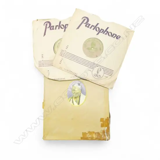 2 MAORI PARLOPHONE RECORDS; 'EPARI-RA' & 'WAIKATO' + KAIAPOI KNITWEAR BOX