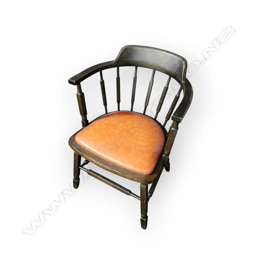 CAPTAINS CHAIR Image 1++