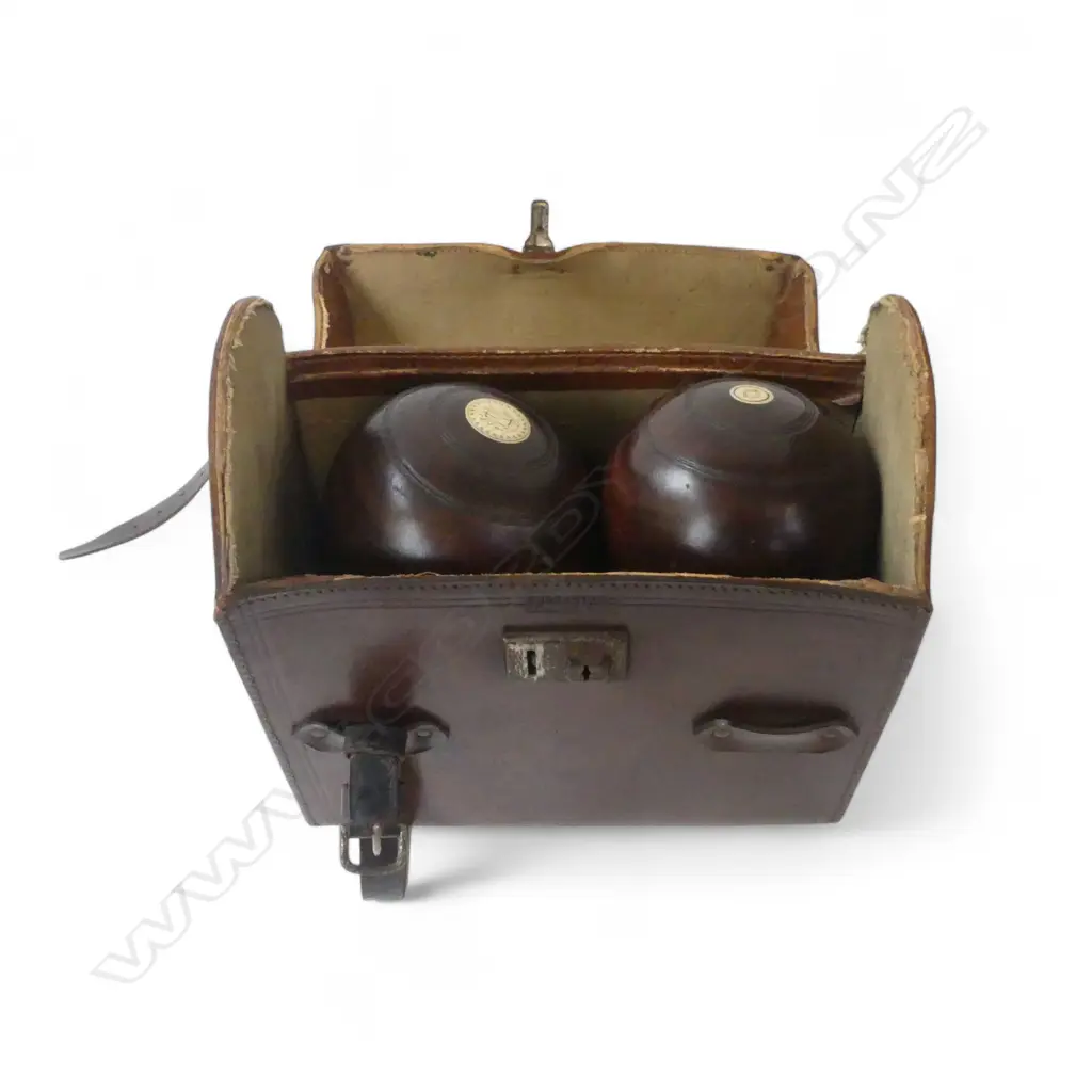 4 WOODEN BOULES IN LEATHER CARRY CASE Image 1++