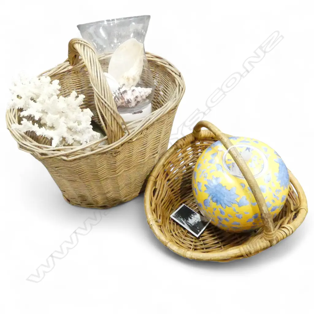 2 CANE BASKETS, YELLOW LIDDED VASE, RESIN CORAL, HURRICANE LAMP AF ETC Image 1++
