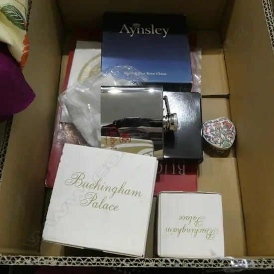 COLLECTION BOXED SMALL FINE CHINA ITEMS: Aynsley + Chabot + Buckingham Palace etc