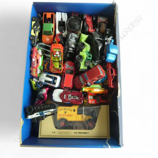 ASST. VINTAGE MODEL VINTAGE TYPE VEHICLES,