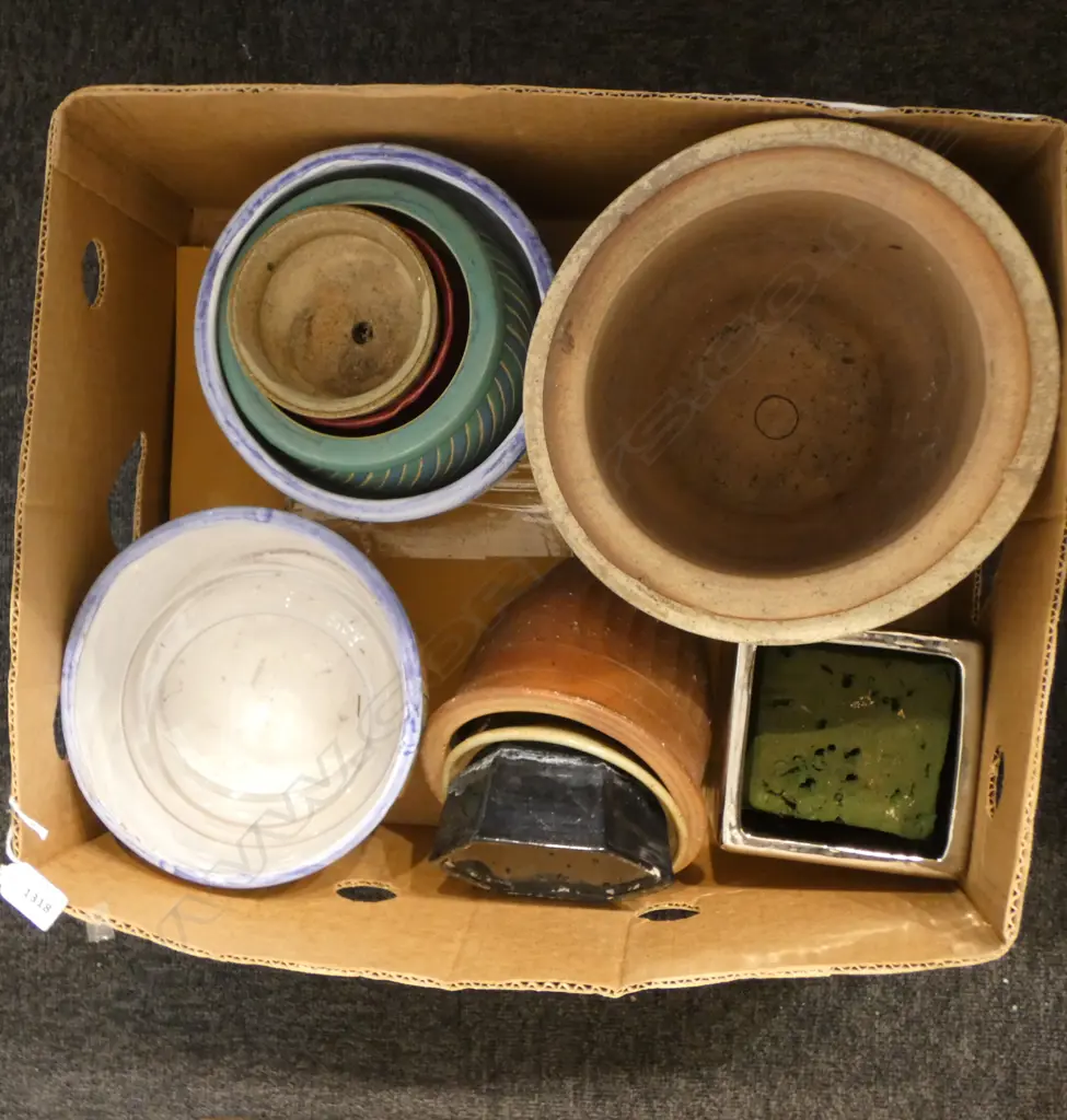 ASST. PLANTERS POTS etc Image 1++