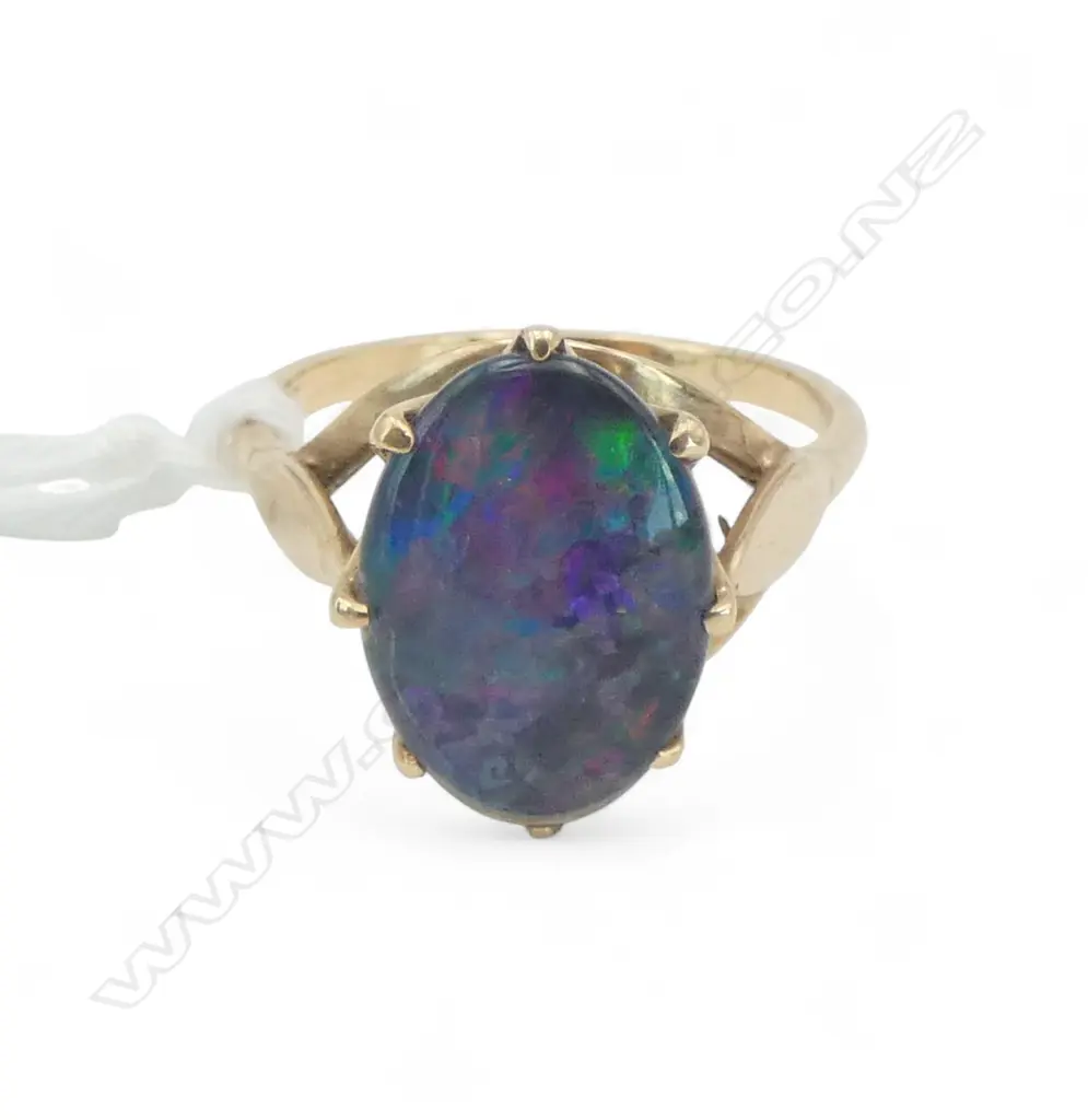 VINTAGE 9ct GOLD RING with lge OPAL doublet 3.3gms SIZE R Image 1++