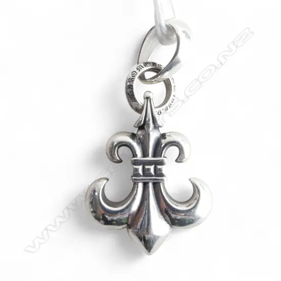 COPY 'CHROME HEARTS' 925 SILVER FLEUR-DE-LIS PENDANT, H.50mm 18.4gms