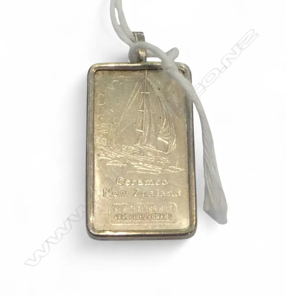 .999 SILVER 'CERAMCO NEW ZEALAND' INGOT PENDANT 5.62gms Image 1++