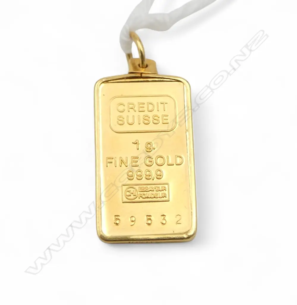 CREDIT SUISSE 1G .999 FINE GOLD PENDANT 1.22gm in gold frame Image 1++