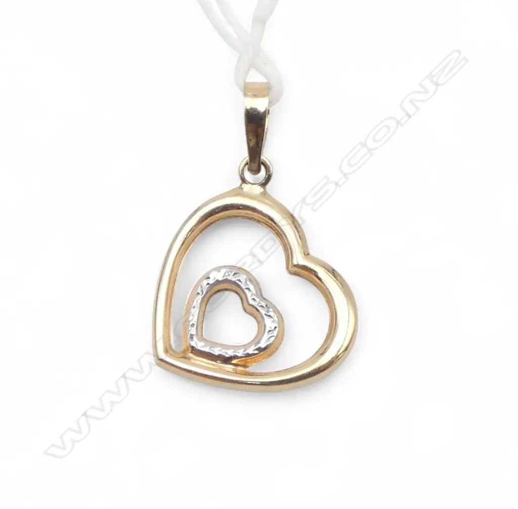 9ct HEART PENDANT, 0.48gm Image 1++