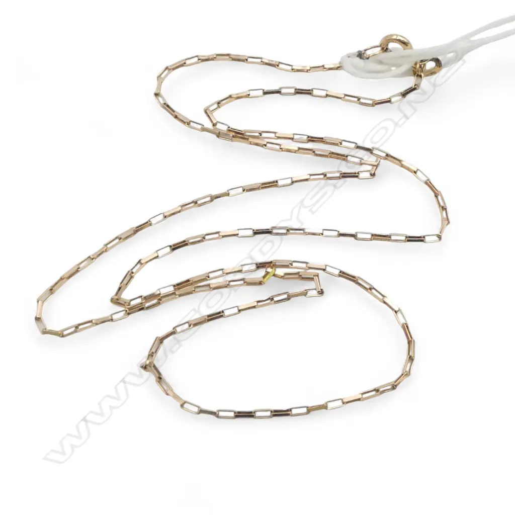 9ct GOLD CHAIN, 1.8gm Image 1++