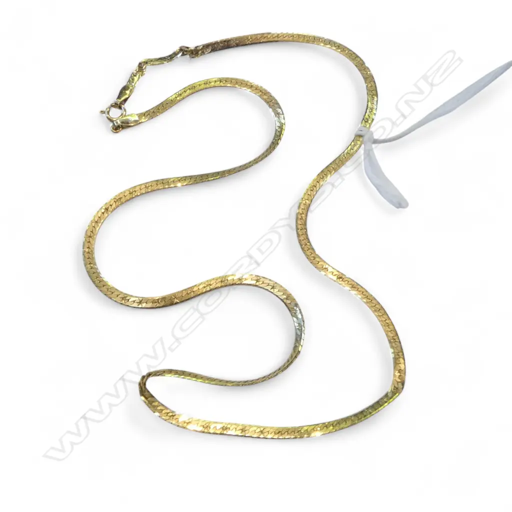 14ct yellow gold flat link neck chain 5.5gms Image 1++