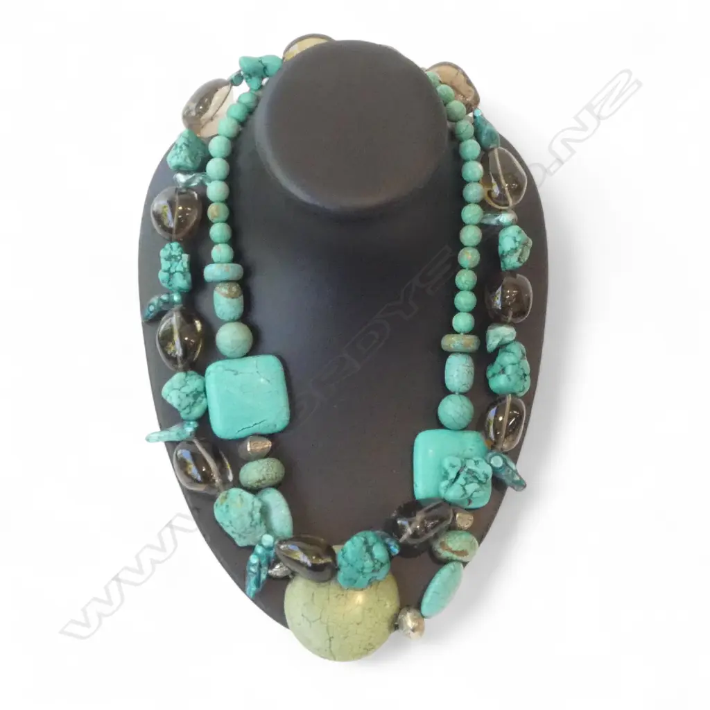 2 TURQUOISE BEAD NECKLACES Image 1++