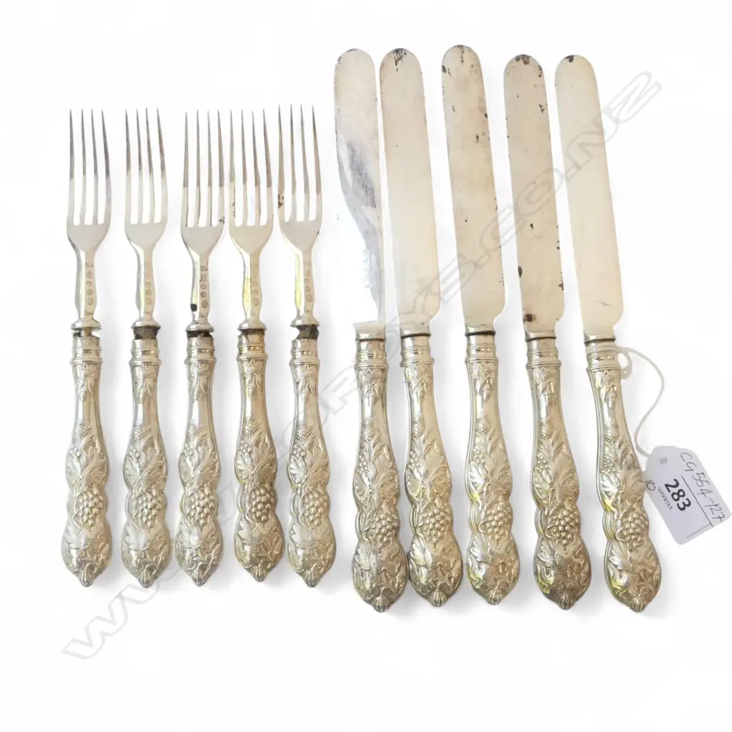 10PCS 19thC ORNATE HANDLED CUTLERY, HANDLES SILVER EP BLADES, 382gm FAULTED A JOIN Image 1++