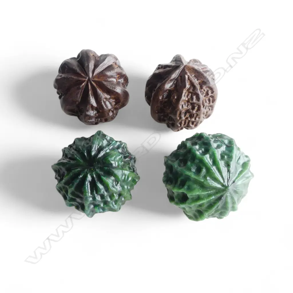 4 ORIENTAL 'WALNUTS' 2+2 40mm dia Image 1++