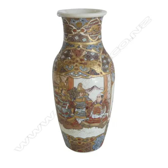 JAPANESE SATSUMA VASE H.235mm small chip to base