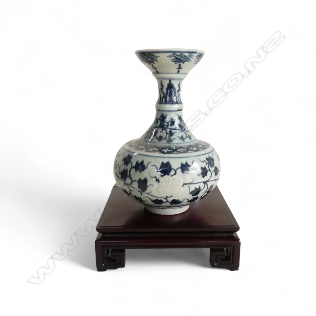 CHINESE BLUE & WHITE VASE ON SQUARE WOOD BASE H280MM Image 1++