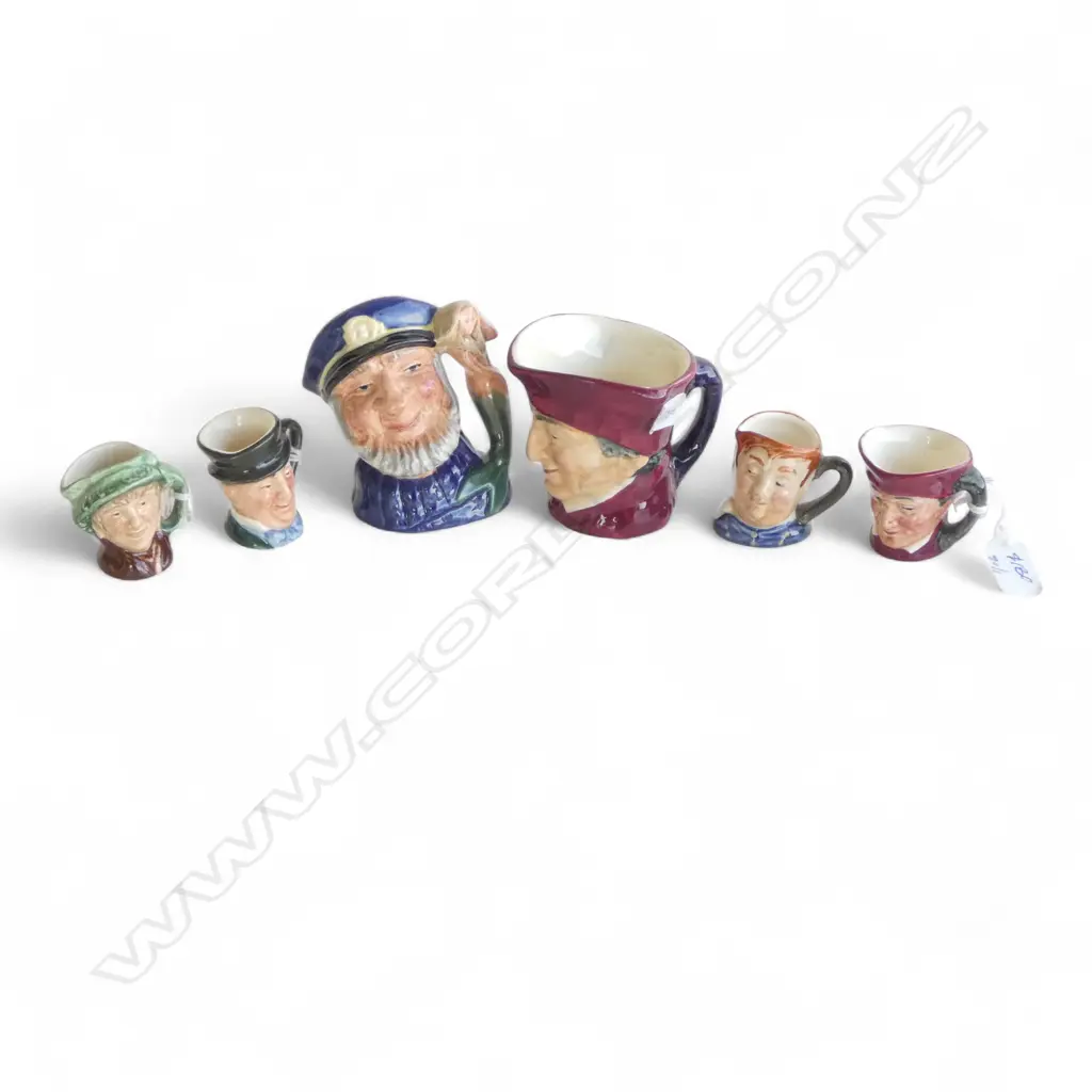 4 R/D MINITURE CHARACTER JUGS H35MM & 2 OTHERS H70MM Image 1++