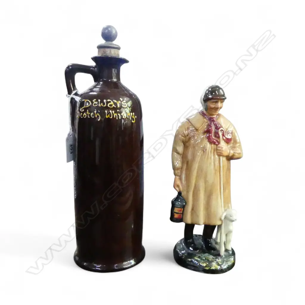 ROYAL DOULTON 'THE SHEPHERD' FIGURE + DEWAR'S 'GEORGE THE GUARD' WHISKEY BOTTLE H.290mm Image 1++