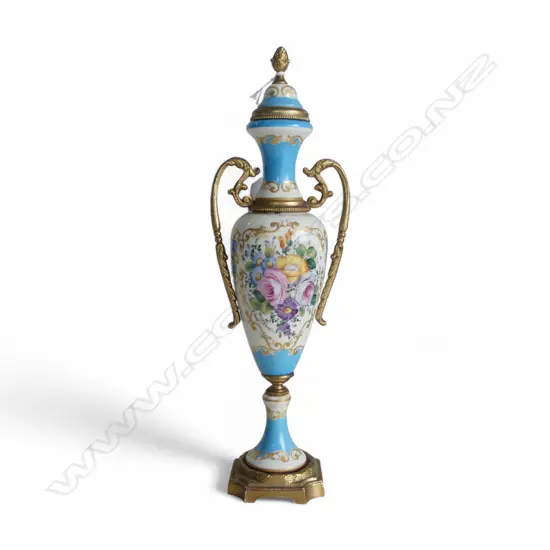 EARLY 20thC FRENCH PORCELAIN & GILT URN hand painted H.310mm.