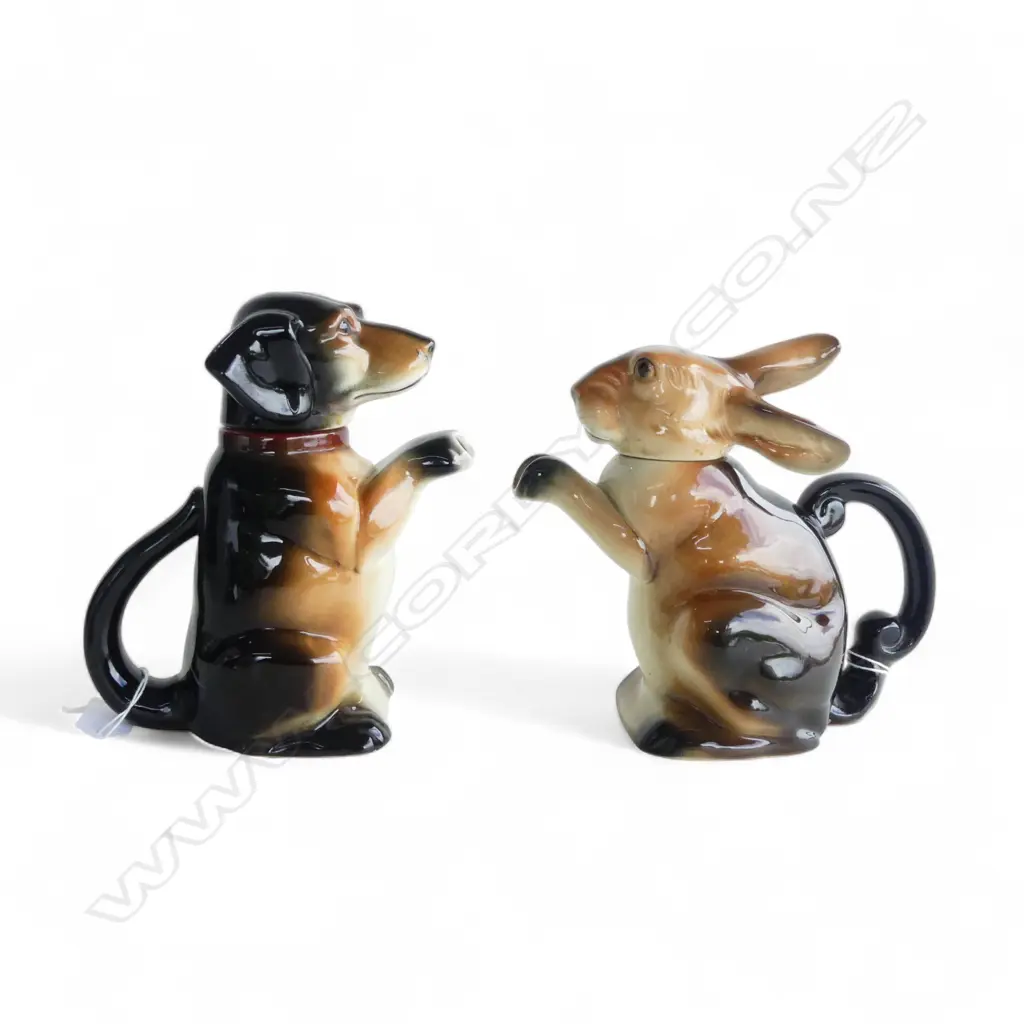 2 VINTAGE GERMAN TEAPOTS, RABBIT & DOG, H.210mm Image 1++