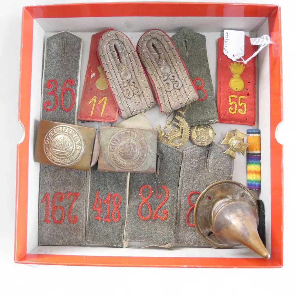 COLLECTION OF WW1TROPHYS GERMAN LAPELS BELT BUCKLES BADGES ETC Image 1++