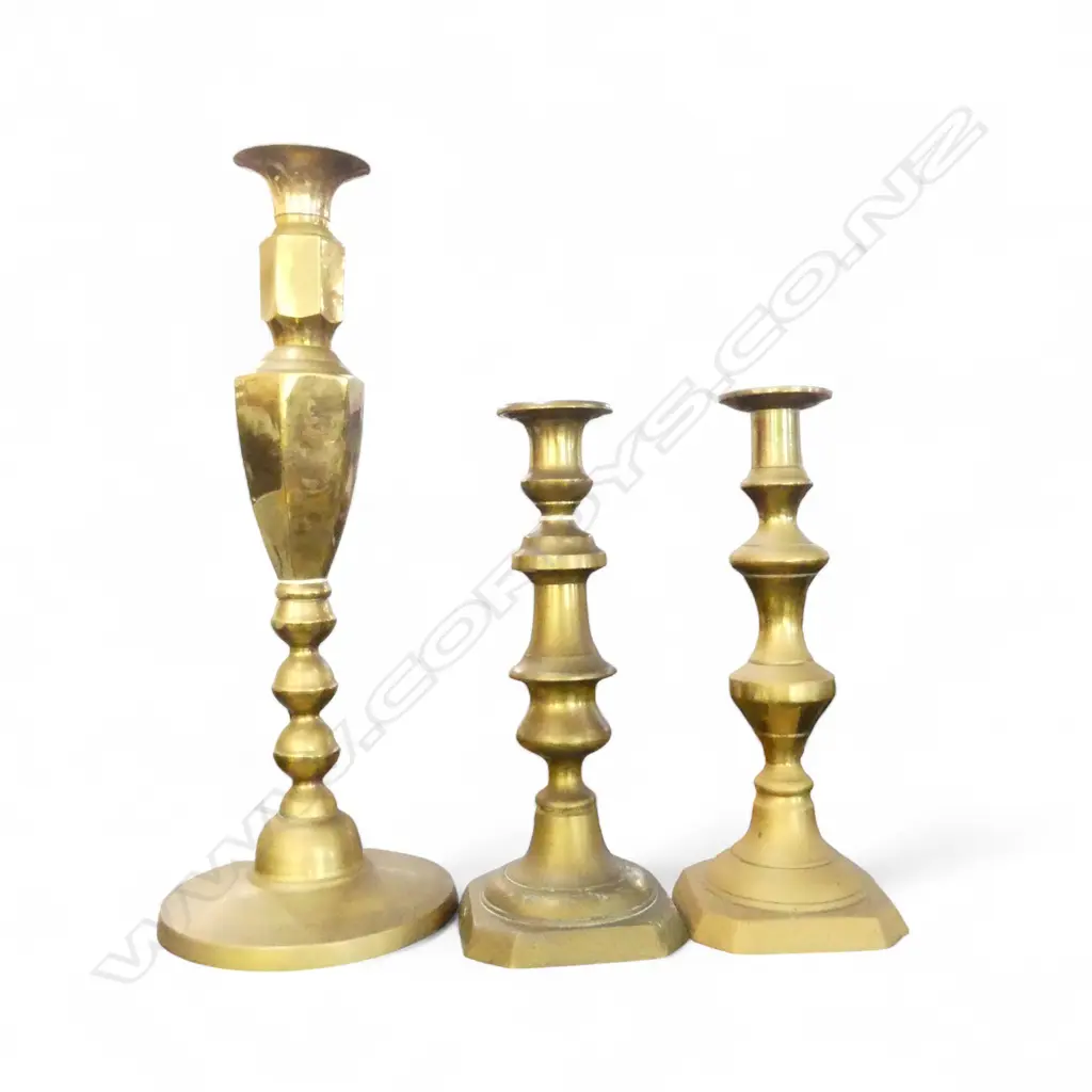 3 BRASS CANDLESTICKS 2 H270 ONE 400MM Image 1++
