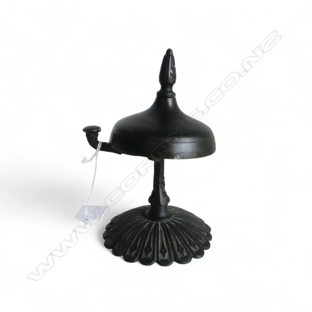 VICTORIAN COUNTER TOP BELL H.150mm Image 1++