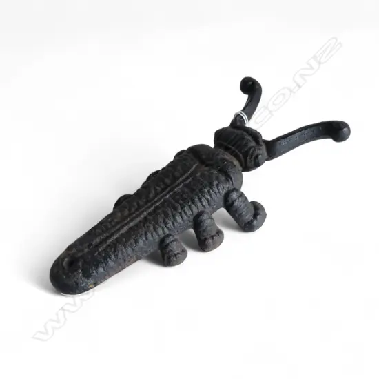 CAST IRON BEETLE PULLL.230mm
