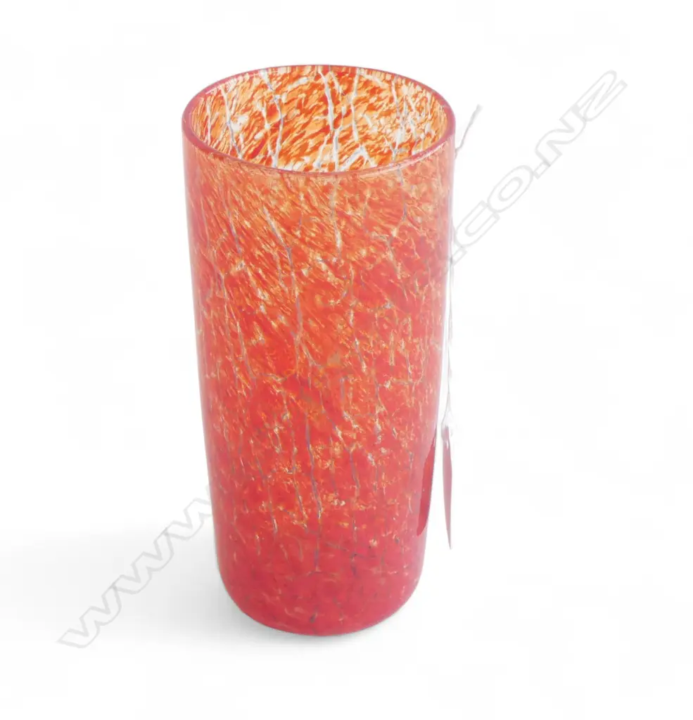 GARRY NASH RED STUDIO GLASS BEAKER, SIGNED, H.150mm Image 1++