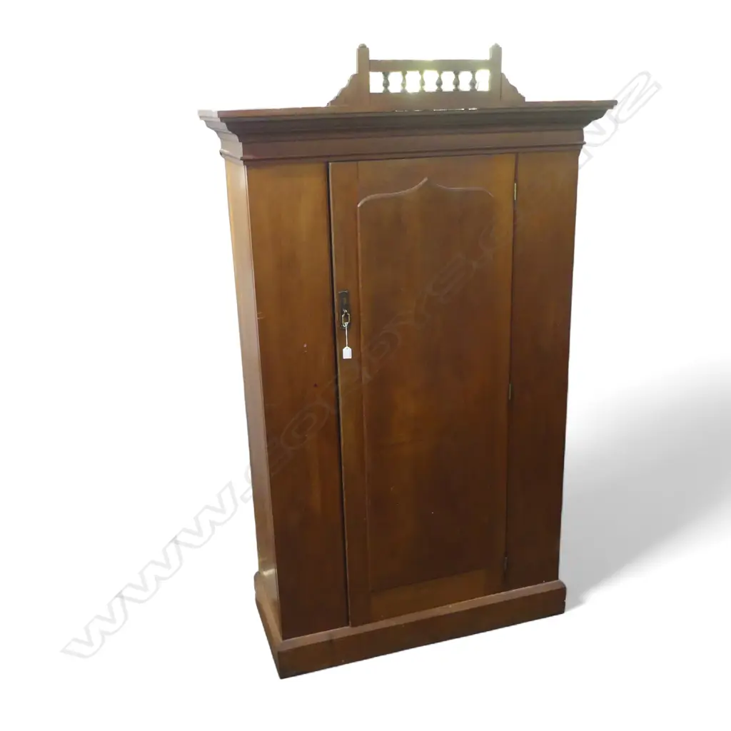 COLONIAL KAURI WARDROBE H1970 L1170MM Image 1++