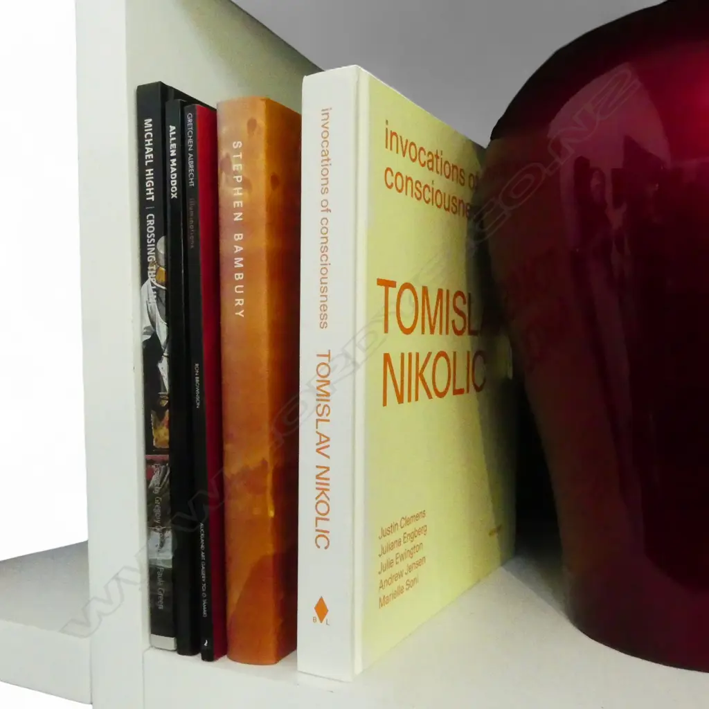 5 ART BOOKS Image 1++