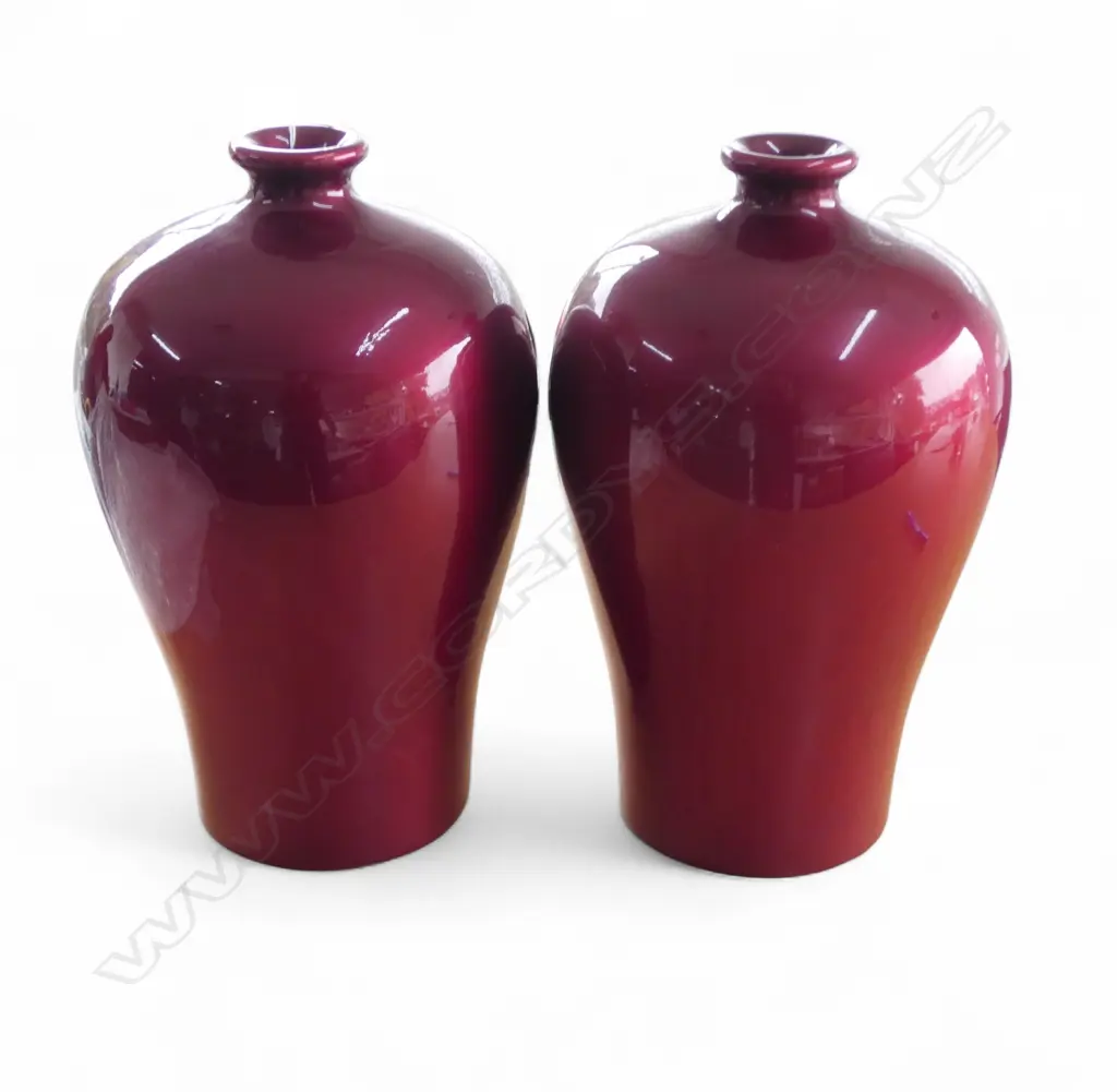 PR RED LACQUER MEIPING FORM VASES H.360mm Image 1++
