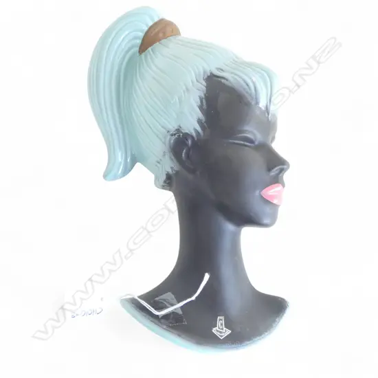 VINTAGE CORTENDORF PORCELAIN WALL BUST H.310mm small chip