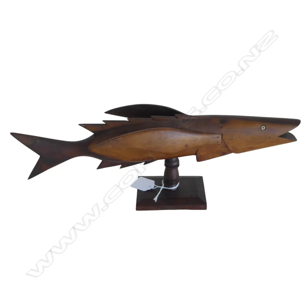 PITCAIRN SOUVENIR FISH L.380mm Image 1++