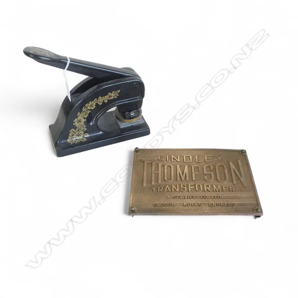 ANTIQUE PUNCH & BRASS PLAQUE 'LINDLEY THOMPSON TRANSFORMER' 140x195mm Image 1++