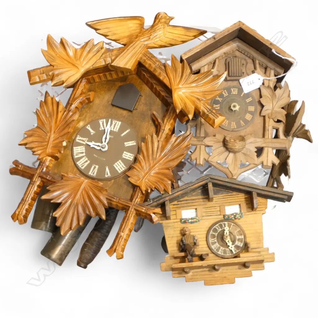 TRAY OF 3 VINTAGE WOOD COOCKO CLOCKS VARIOUS CONDITIONS Image 1++