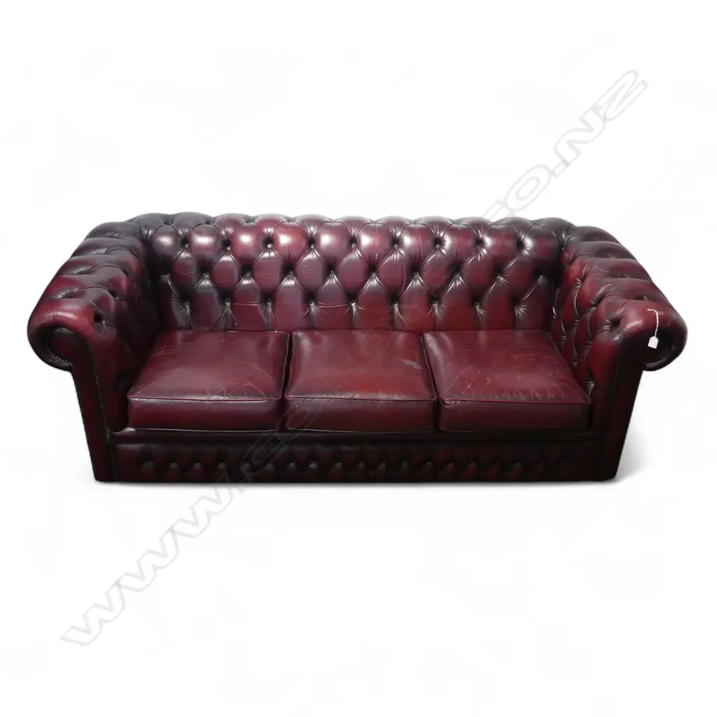 RED LEATHER BUTTON BACK CHESTERFIELD SOFA 2050x900x700mm Image 1++