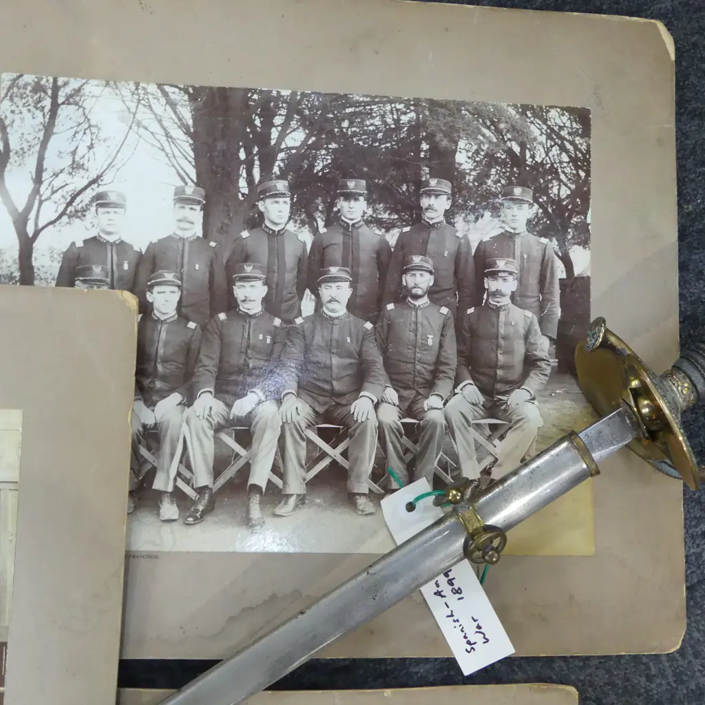 AMERICAN MODEL 1860 LIGHT CAVALRY OFFICERS SABRE SWORD & SCABBARD L.950mm + 3 PHOTOS OF SOLDIERS AT SAN FRANCISCO C.1900 Image 1++