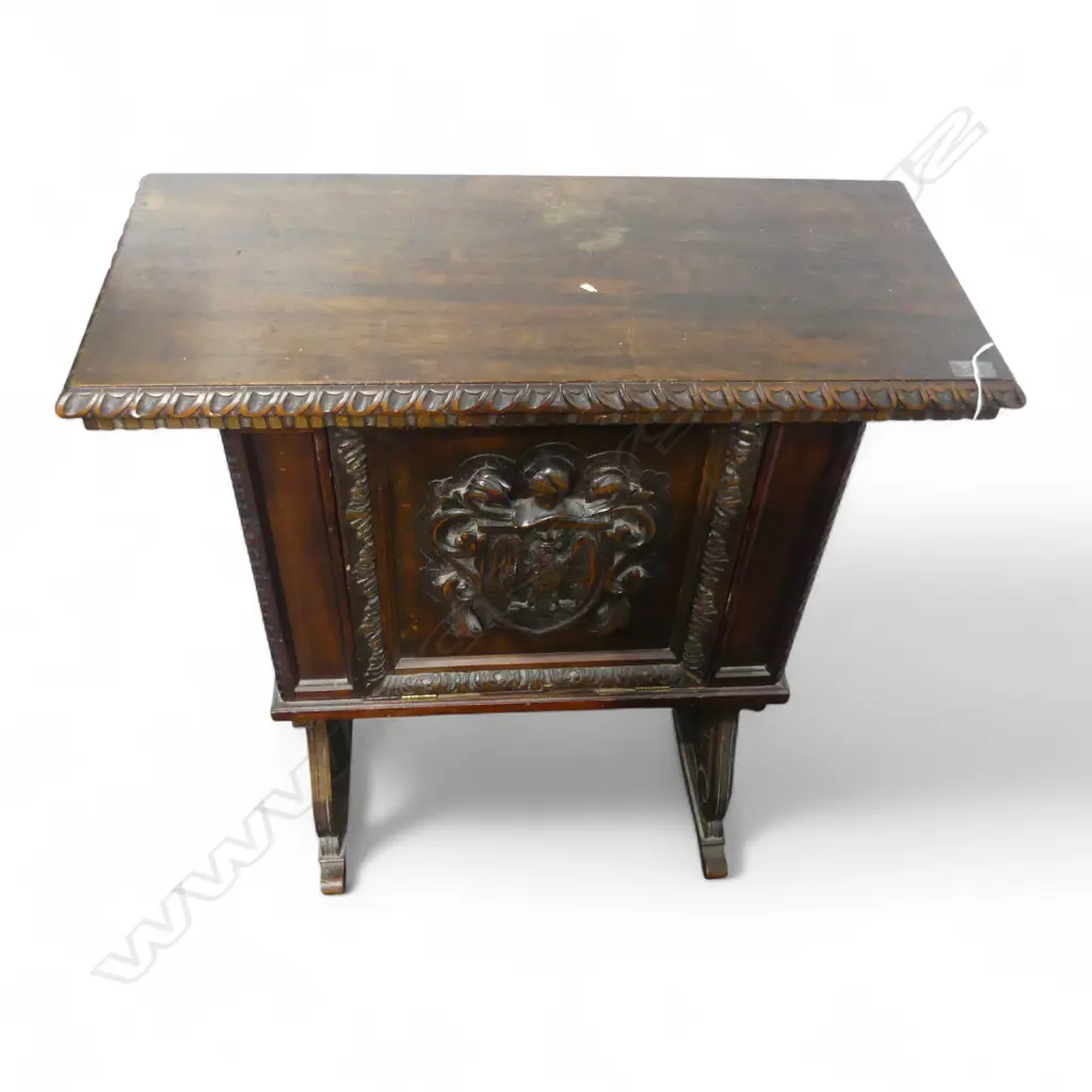 ANTIQUE STYLE SMALL CABINET WITH PANELLED DOOR 695x320x785mm Image 1++