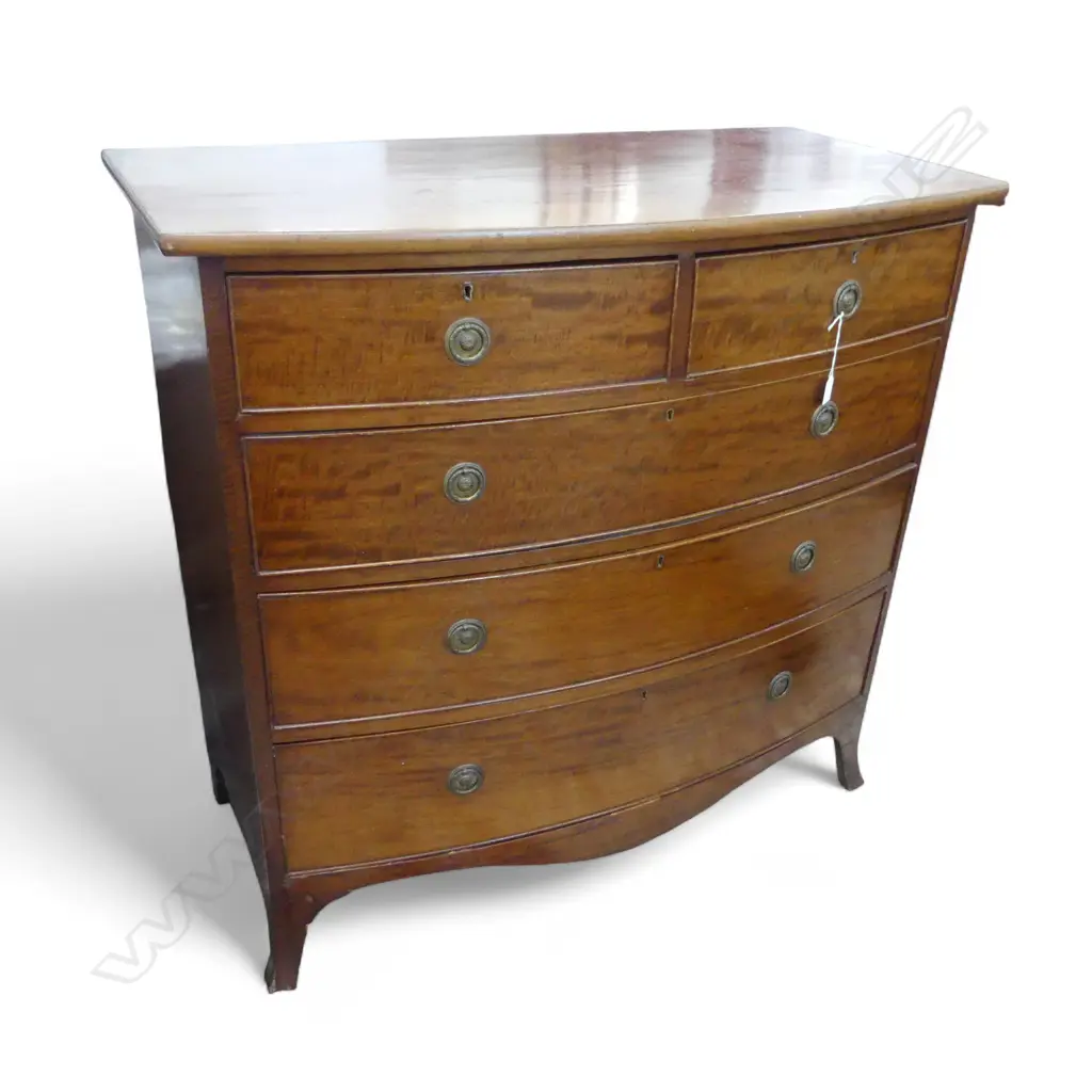 GEORGIAN MAHOGANY BOW FRONT CHEST OF DRAWERS 1060x550x1030mm Image 1++