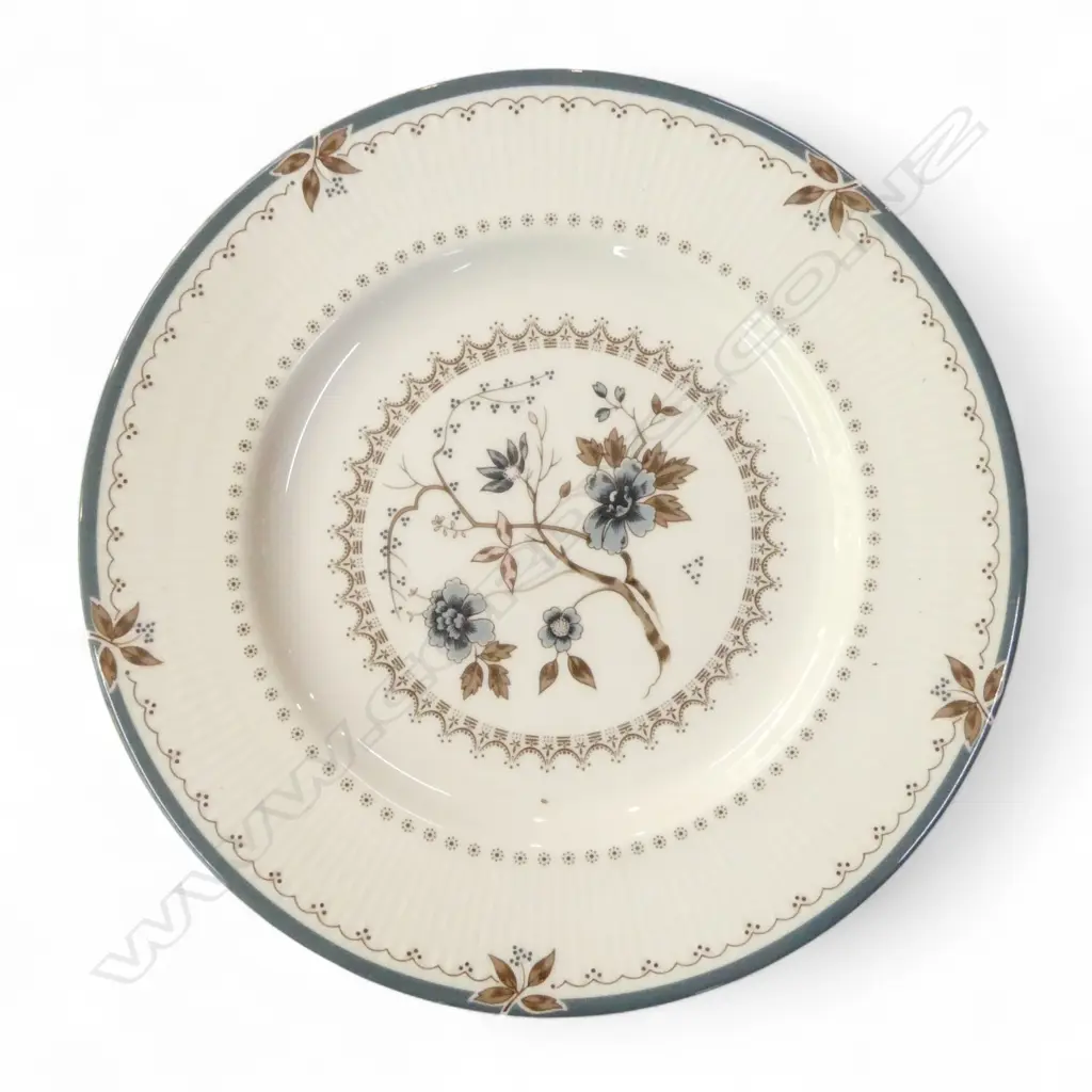 EXTENSIVE R/D DINNER SERVICE OLD COLONY PAT  Image 1++