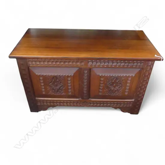 CARVED WOODEN BLANKET BOX 930x450x530mm