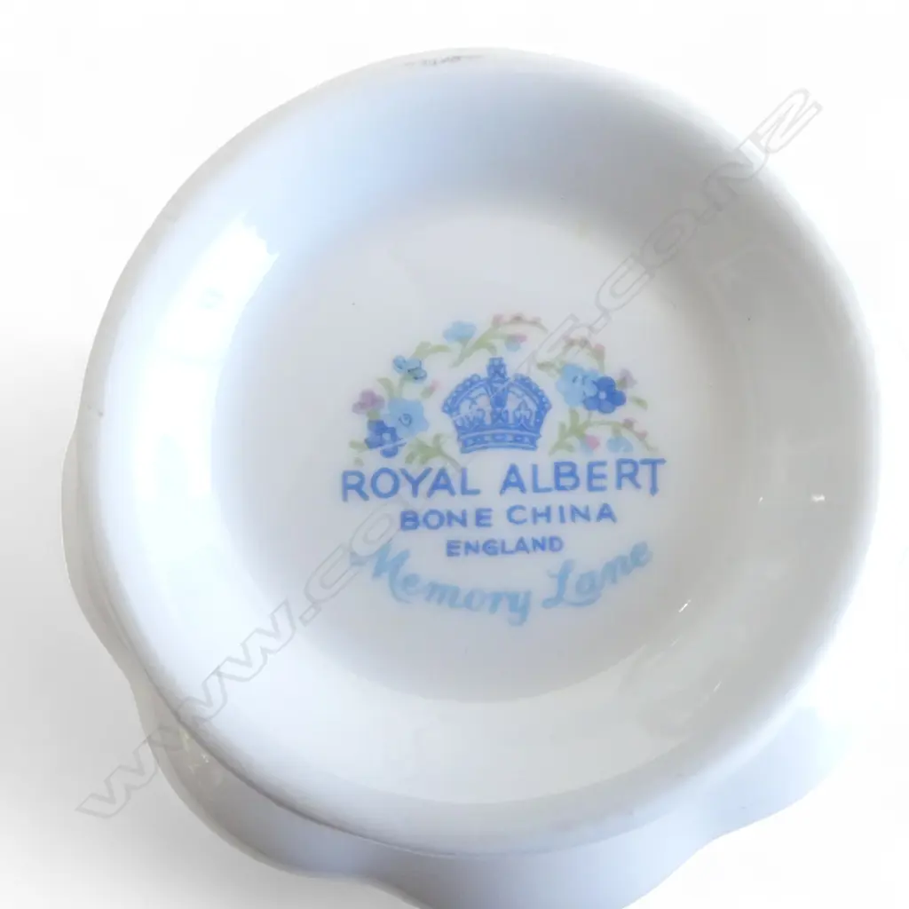 IMARI PALETTE ASHETT, 2 TRIOS, 1 ROYAL ALBERT C/S & TENNIS SET  Image 1++