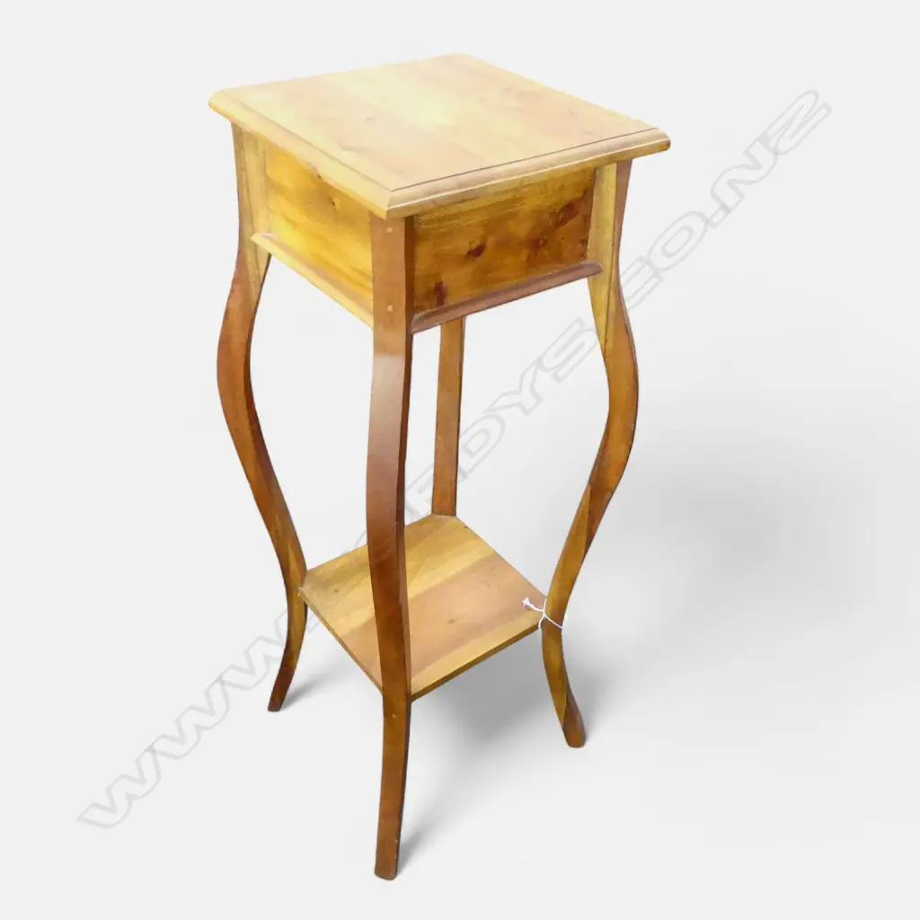 NATIVE WOODS 2 TIER PLANTSTAND H880MM Image 1++