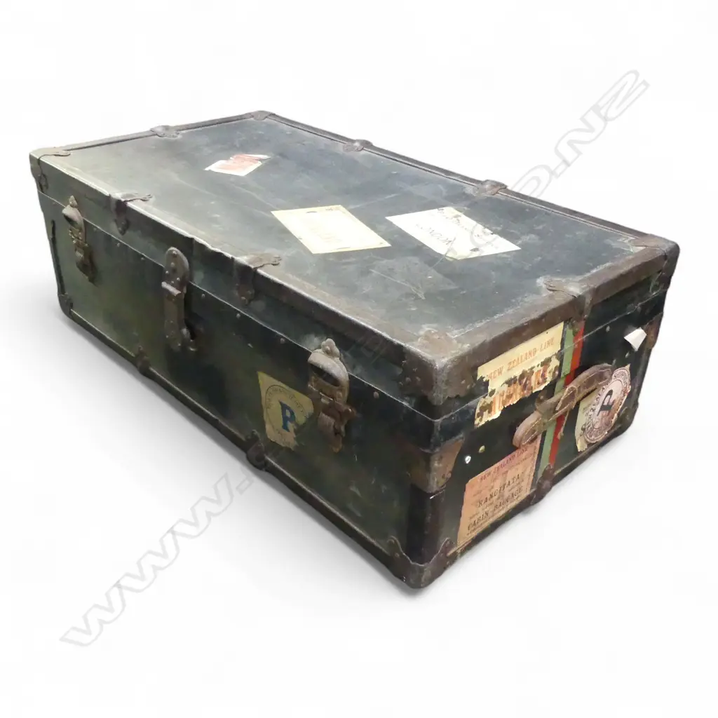 VINTAGE METAL BOUND SHIPPING TRUNK GOOD SHIPPING LALES H300 L920MM Image 1++