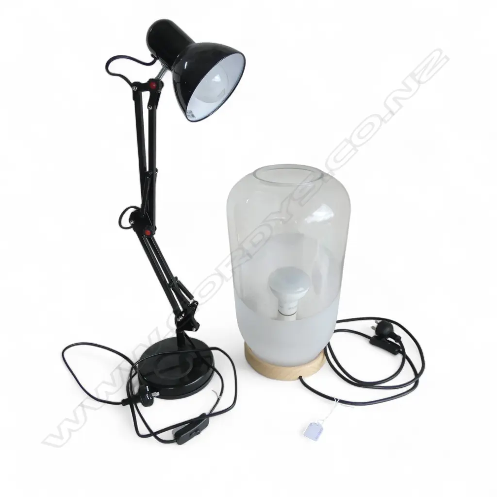 TWO MODERN TABLE LAMPS - ONE WITH GLASS SHADE TIMBER BASE 400 MM (h) ONE ANGLEPOISE STYLE 770 MM (h) Image 1++