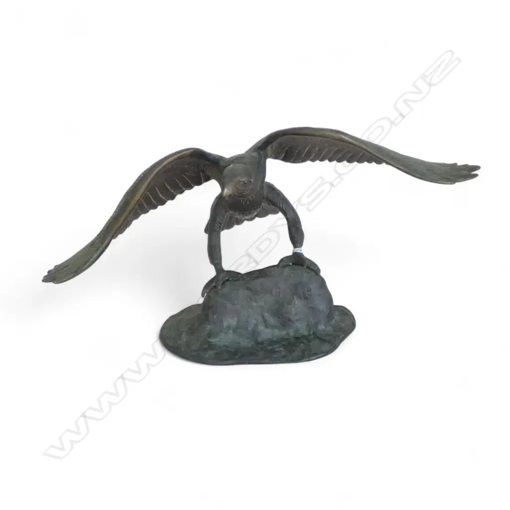 BRONZE EAGLE ON ROCK W.310mm Image 1++
