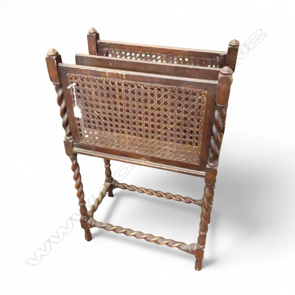 OAK BARLEY TWIST MAGAZINE RACK 510x280x830mm Image 1++